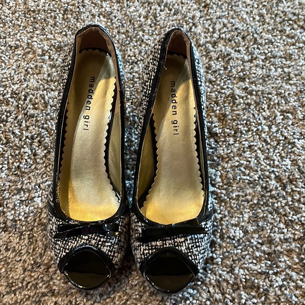 Black and White Madden Girl Peek-a-boo Heels
